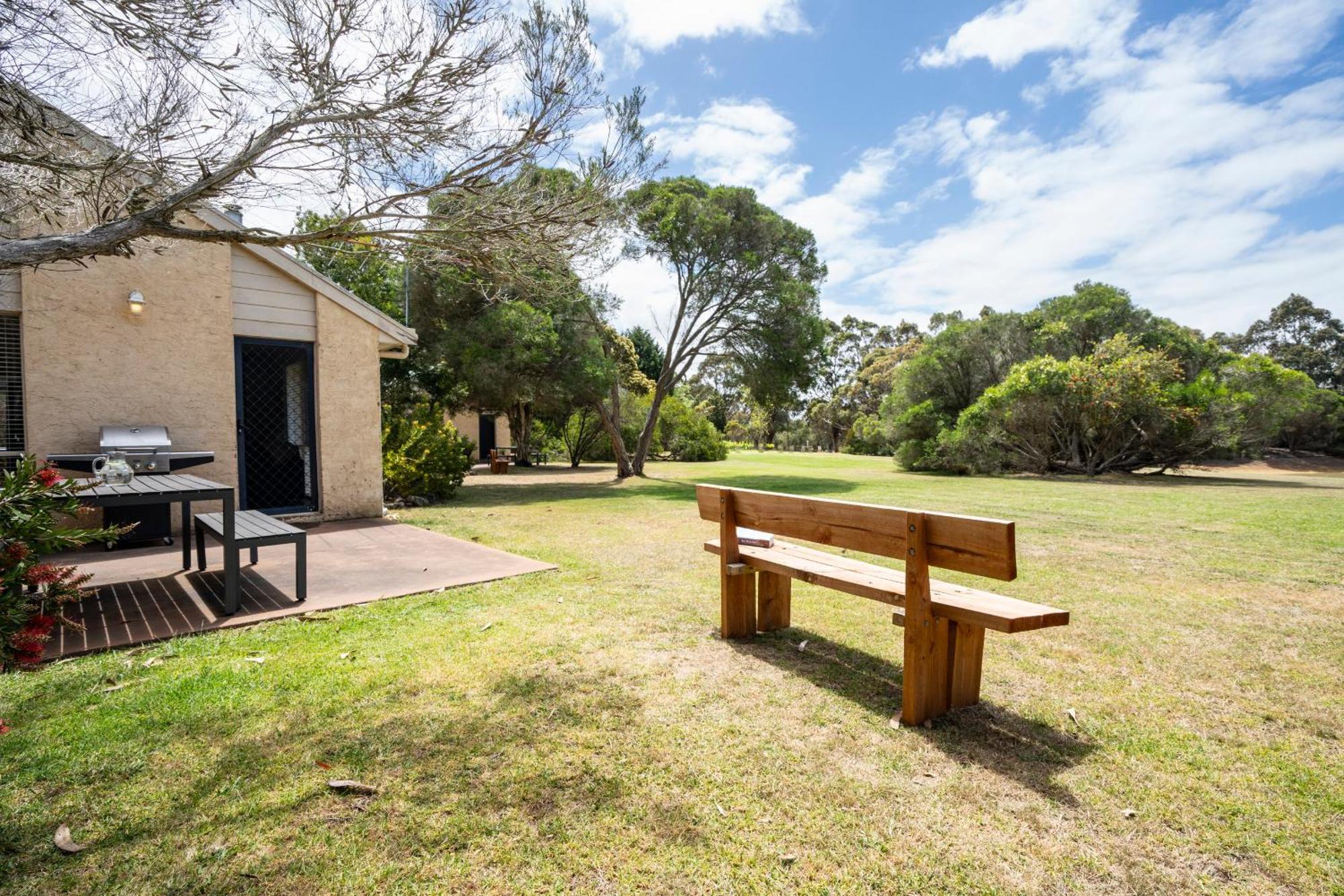 Bells Beach Cottages Bellbrae Экстерьер фото