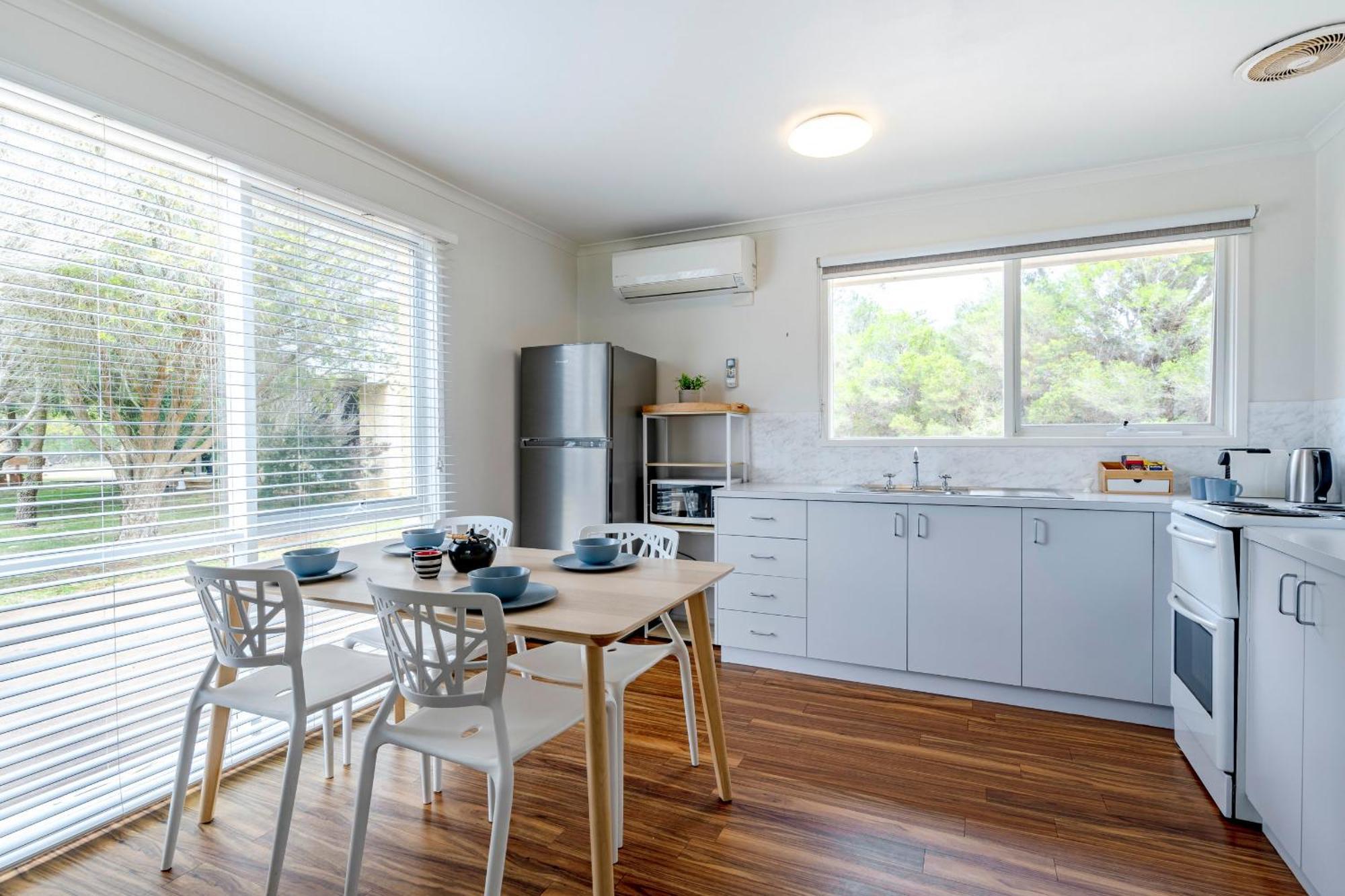 Bells Beach Cottages Bellbrae Экстерьер фото